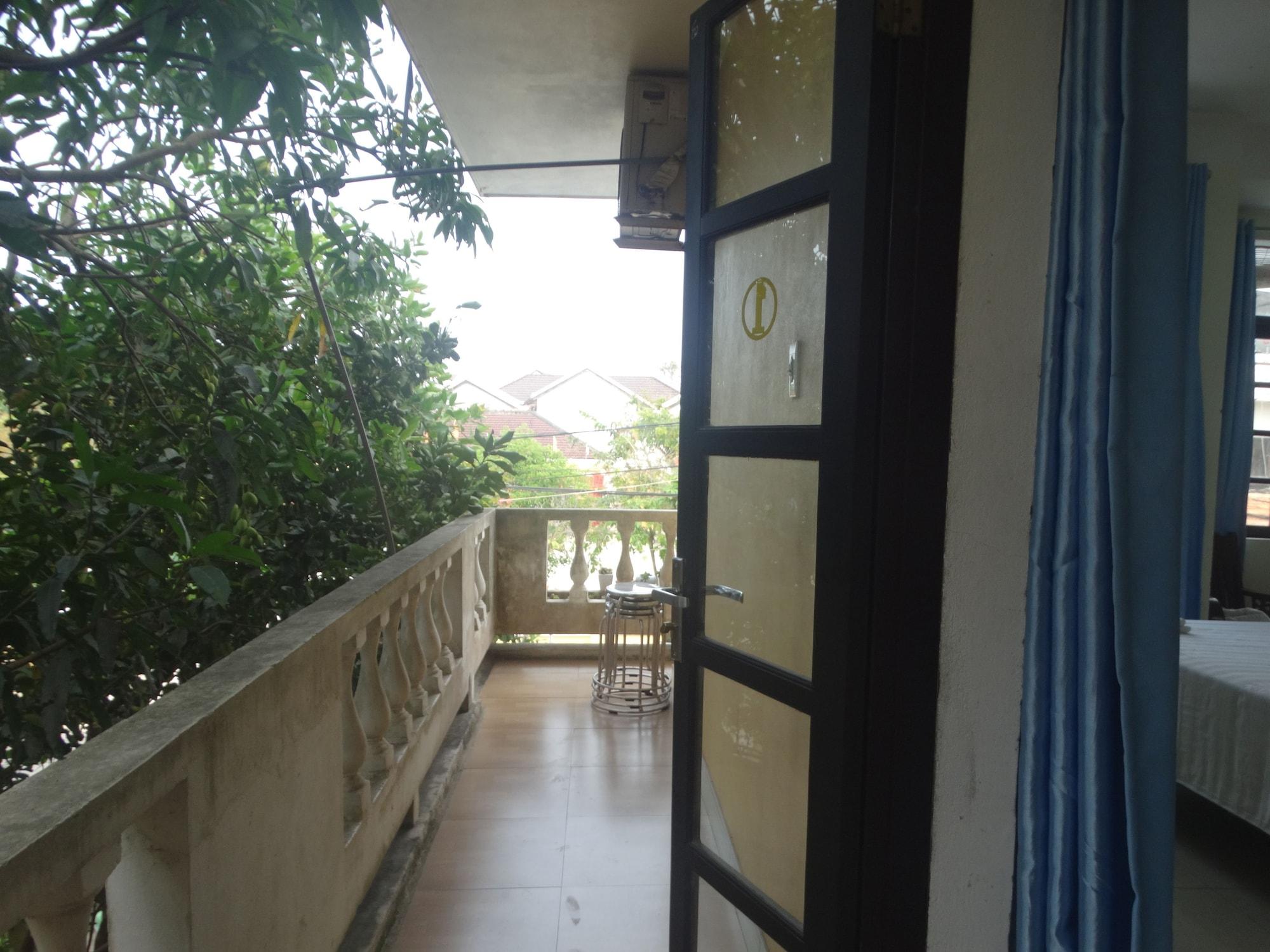 Yellow House Homestay Hội An Buitenkant foto