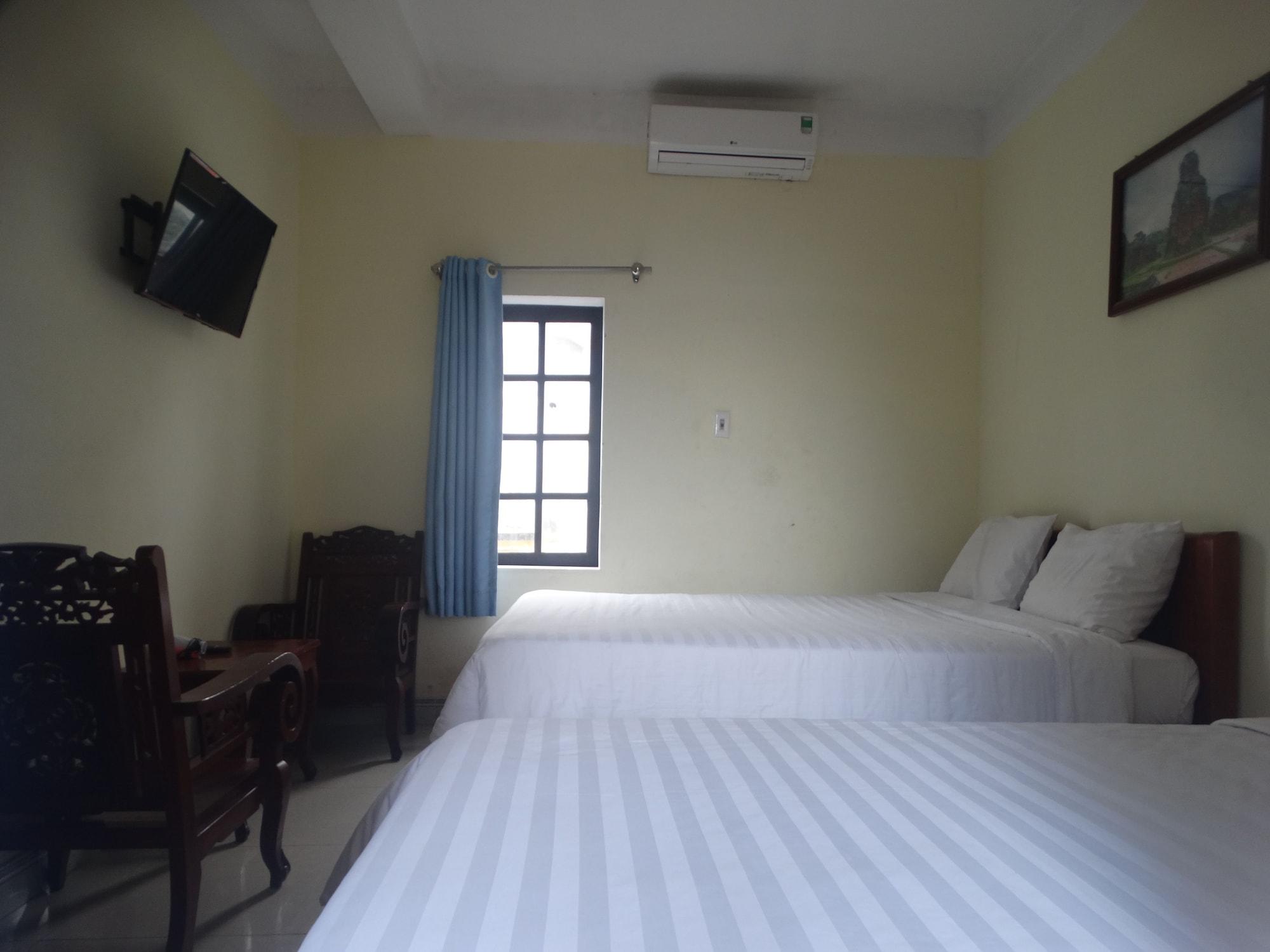 Yellow House Homestay Hội An Buitenkant foto