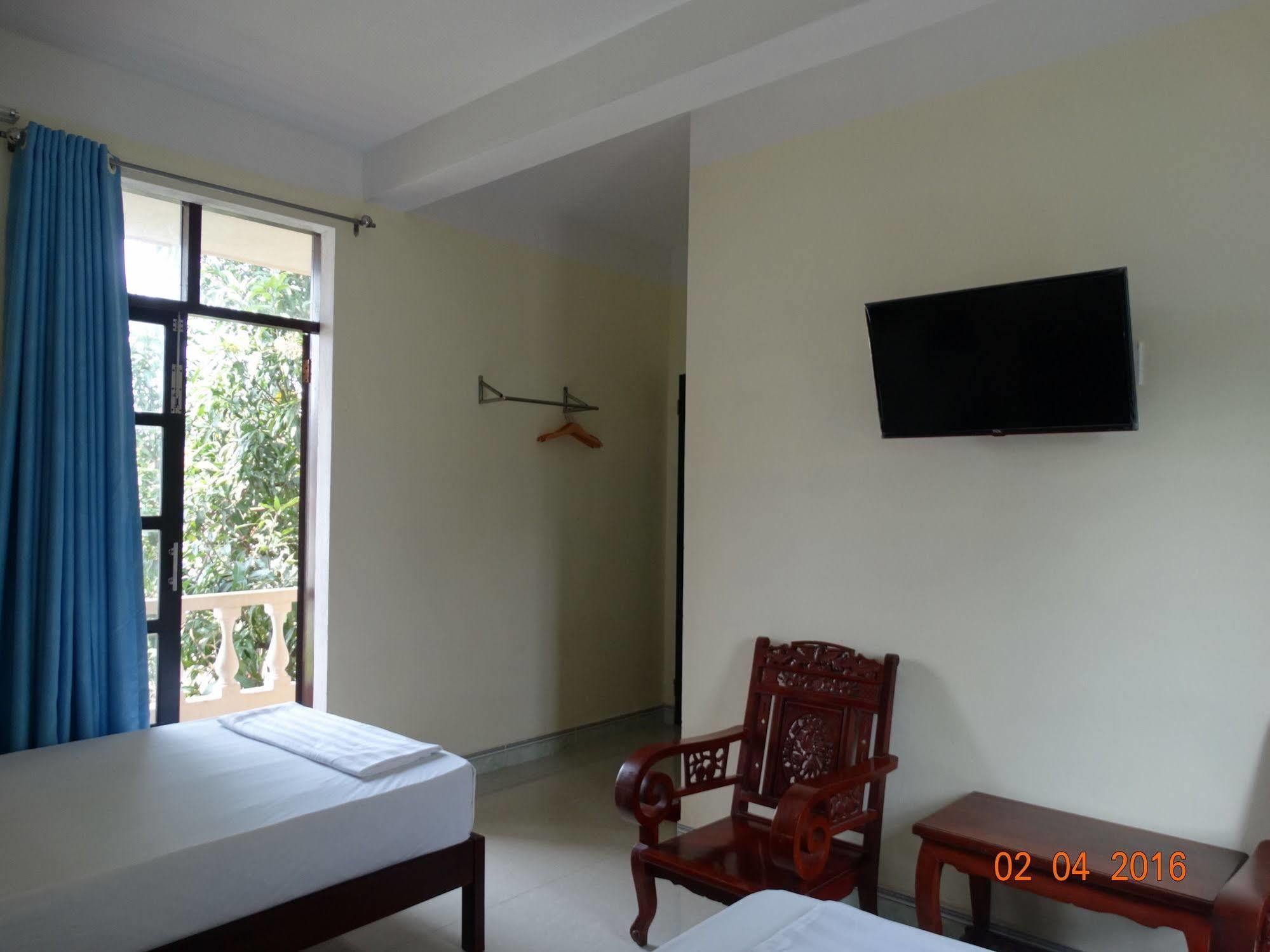 Yellow House Homestay Hội An Buitenkant foto