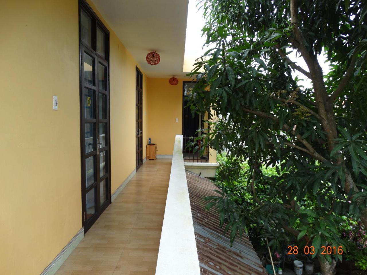 Yellow House Homestay Hội An Buitenkant foto